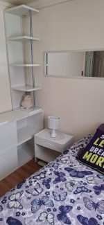 Acogedora casa, excelente conectividad - Imagen 13